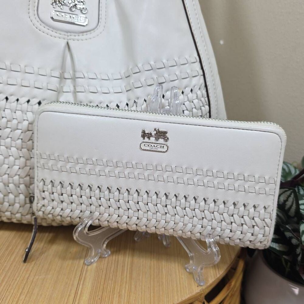 Coach Madison Maggie Woven Leather Shoulder Bag A1369-23385 with Matching Wallet - Picture 2 of 16